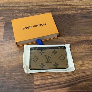 Louis Vuitton Card Holder in Monogram Reverse